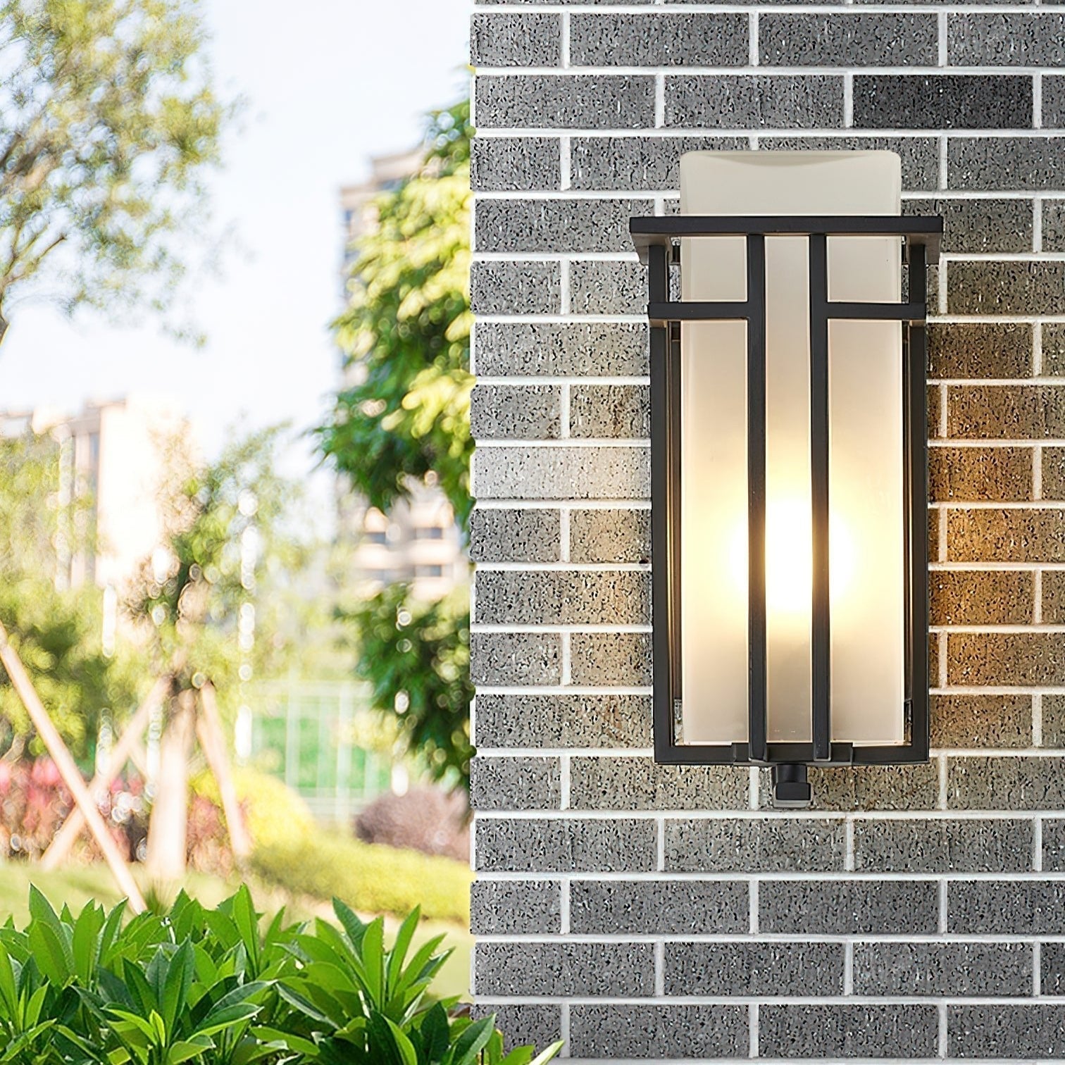 Linden – Iron And Glass Outdoor Wall Lantern 3