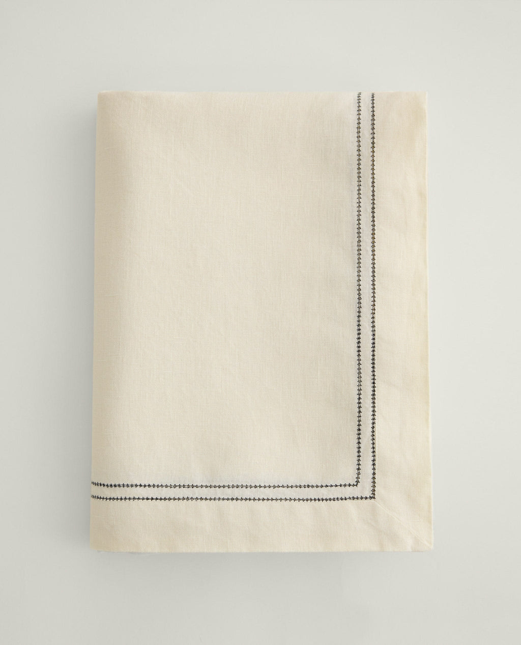 Linen Picotting Table Cloth - Alabaster 2