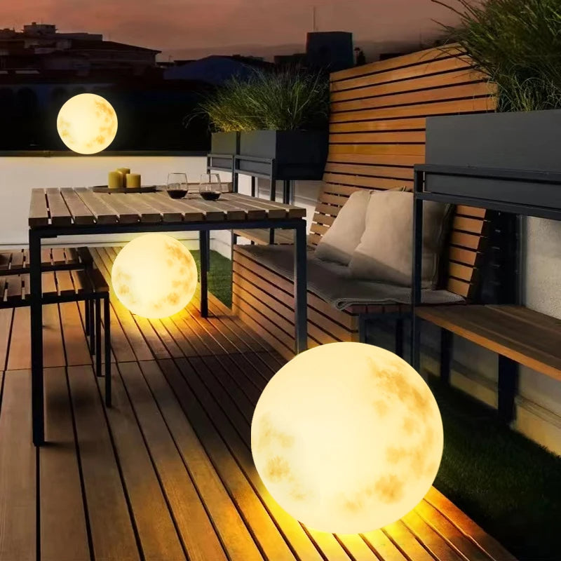 Lunar Glow – Weather-Resistant LED Garden Lamp in Moon Shape 4