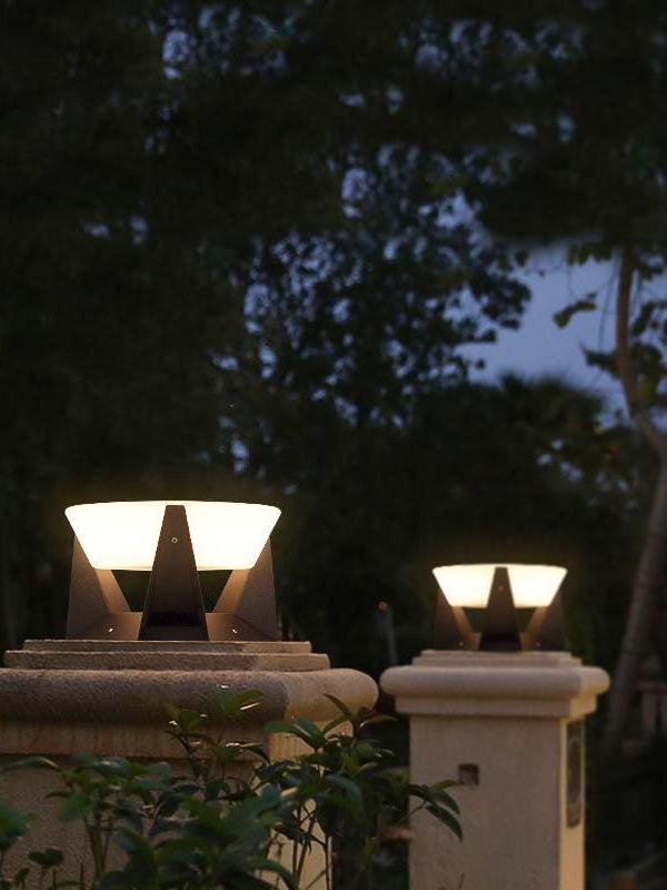 Solvara Outdoor Solar Post Light