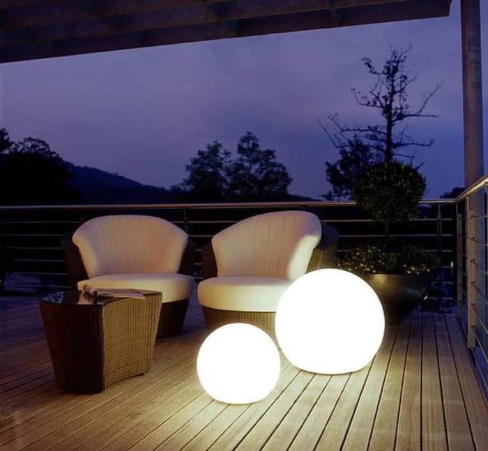 Sphere Design – Weather Resistant LED Garden Light with Remote Control 4