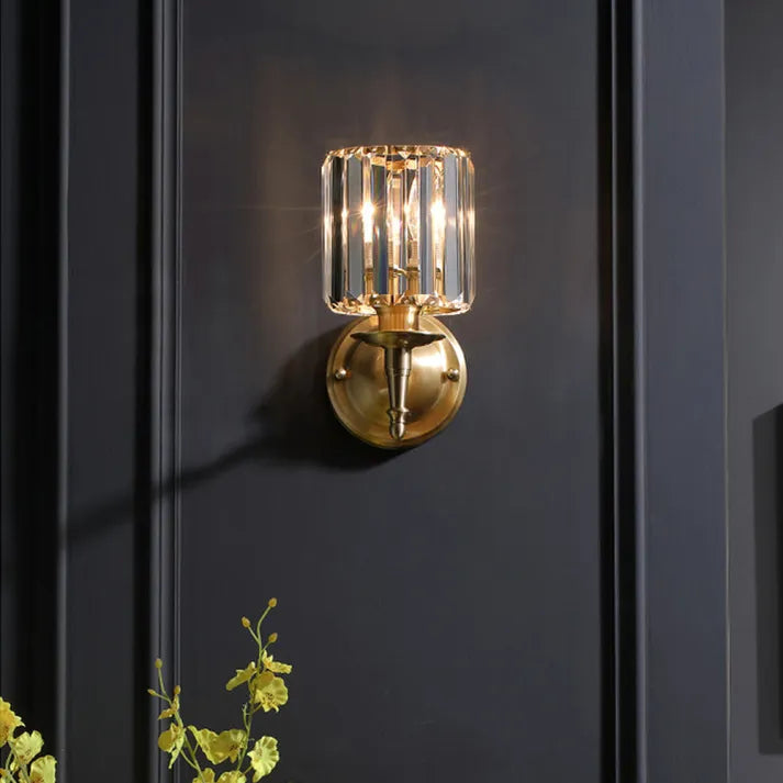 Vintage Elegance – Brass & Crystal Wall Sconce Lighting 0